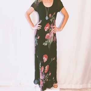 Nostalgia Floral Maxi Dress Size S/M
